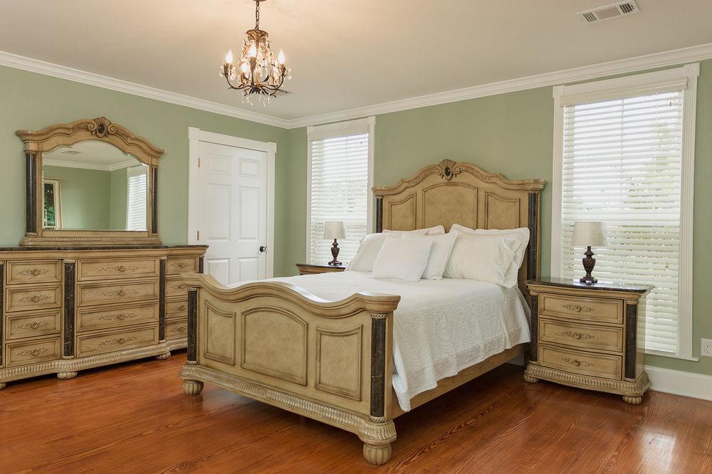 Red Velvet Inn Navasota Экстерьер фото